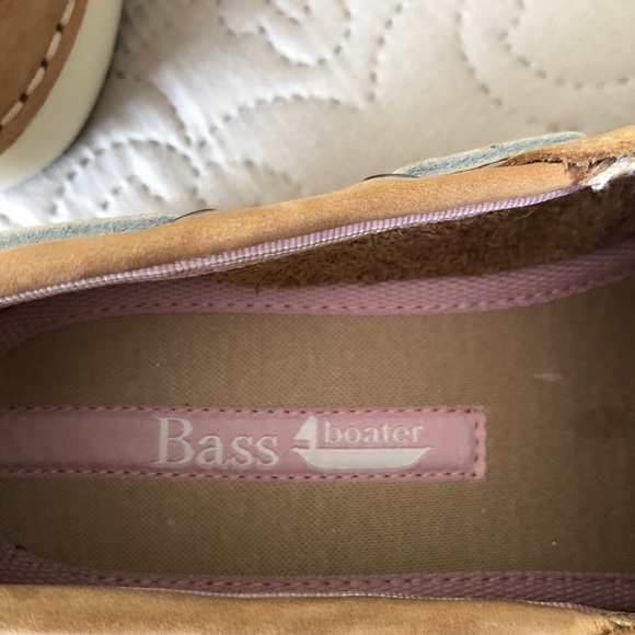 Bass Waverly Boat Shoes - Color:Sand - Size 7 1/2 - Picture 4 of 6